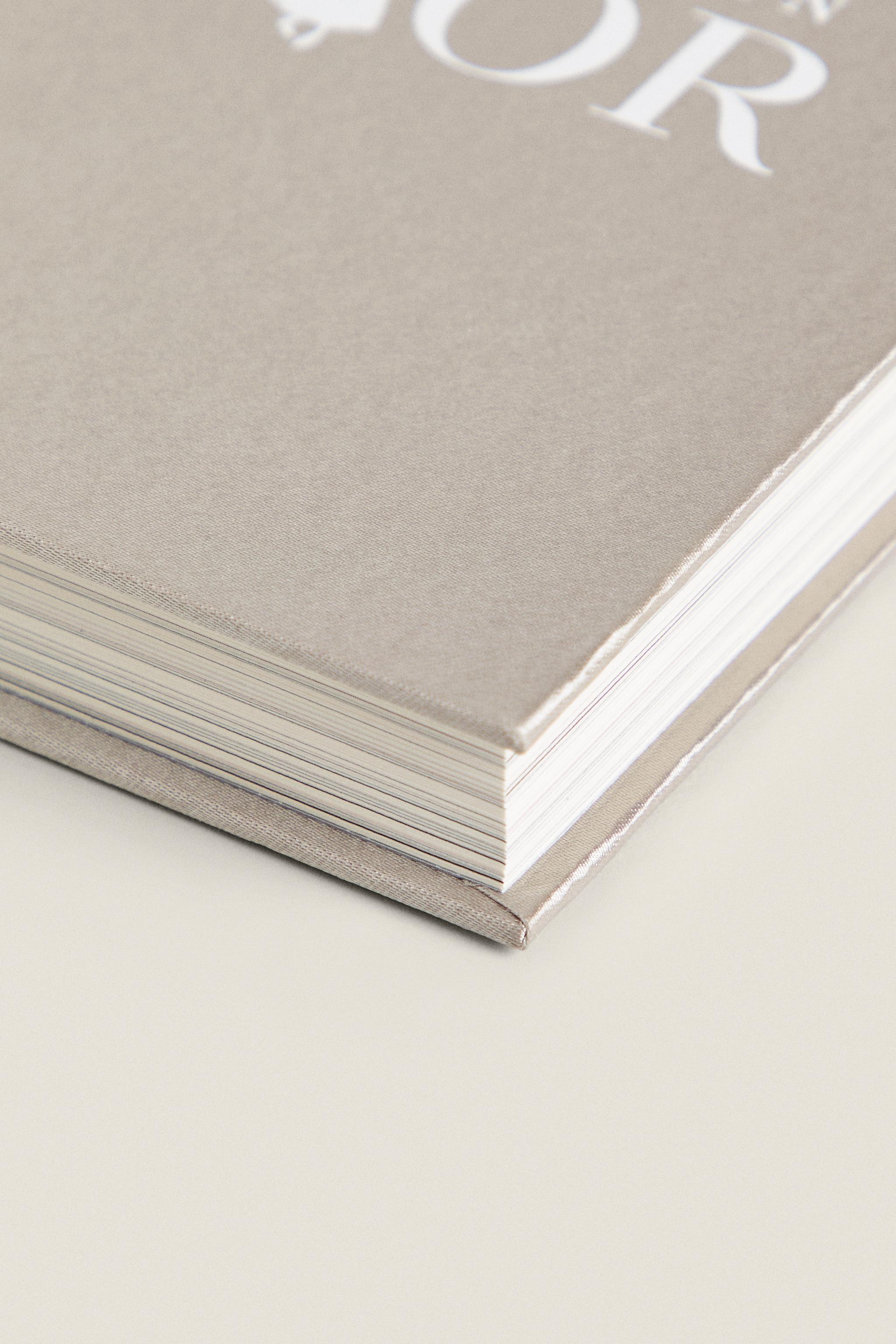 LIVRE THE WORLD ACCORDING TO CHRISTIAN DIOR